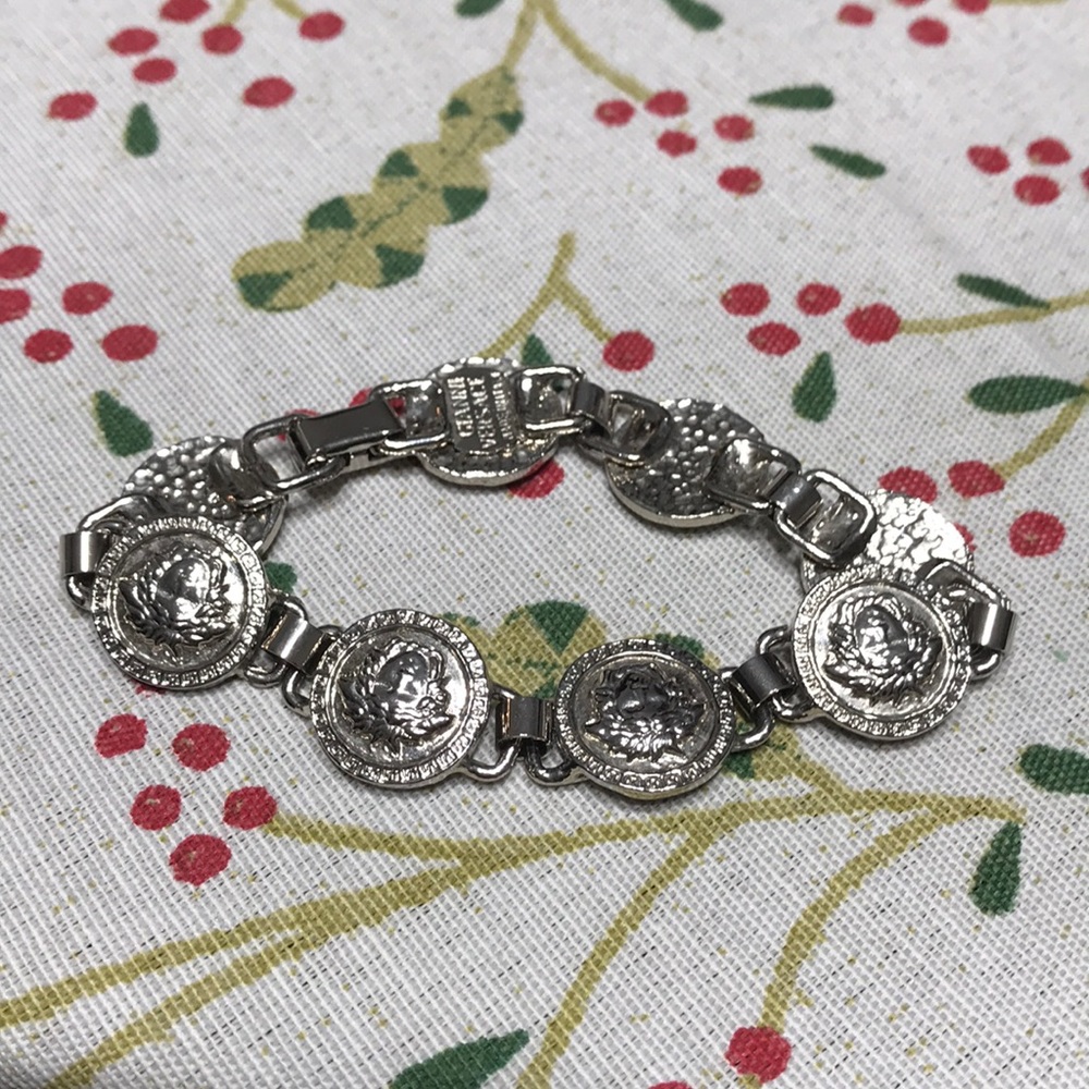 🔥Vintage Versace Coin Bracelet 8”🔥